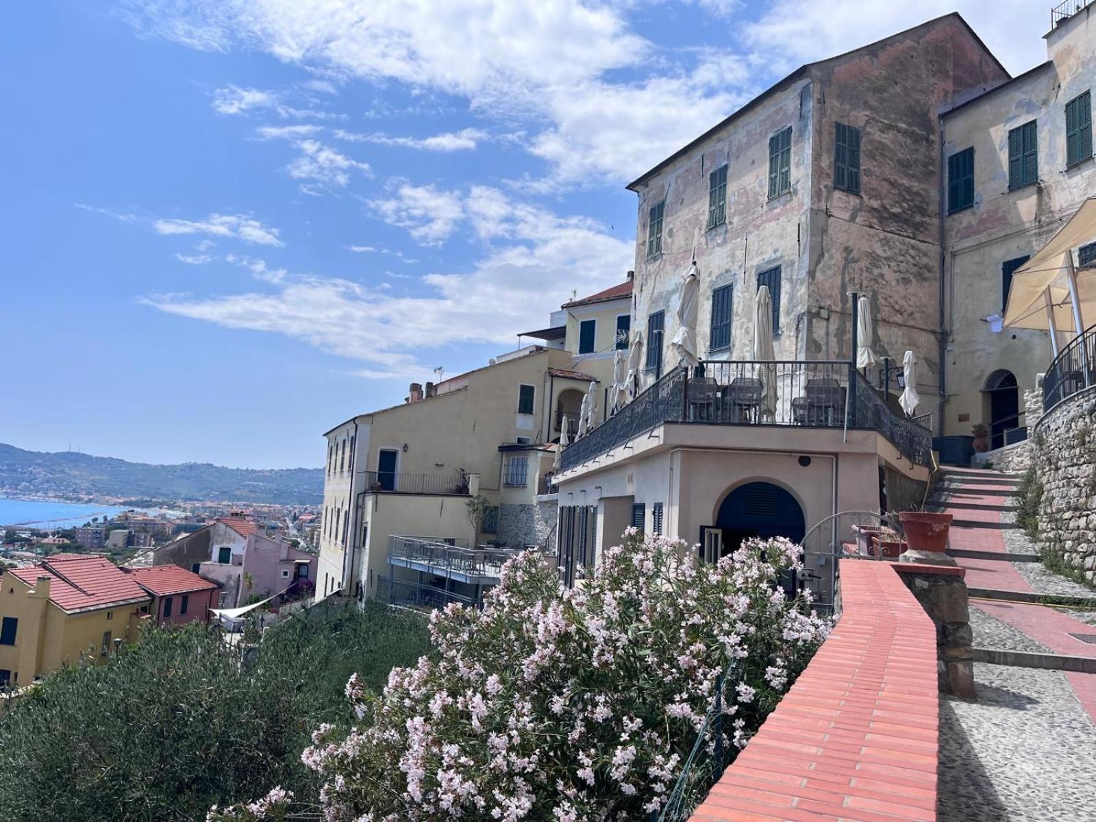 Bed and Breakfast La Finestra Sul Borgo Cervo Zewnętrze zdjęcie