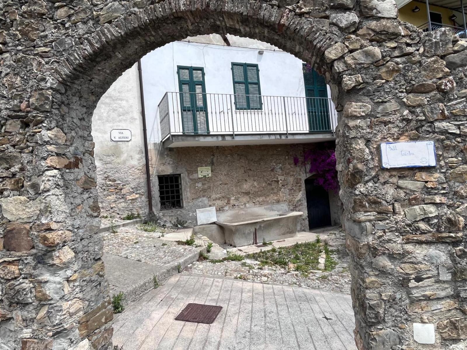 Bed and Breakfast La Finestra Sul Borgo Cervo Zewnętrze zdjęcie